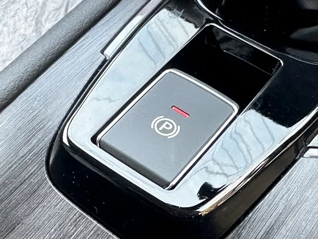 オーラ(ニッサン)G登録済未使用車 14