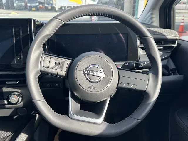 オーラ(ニッサン)G登録済未使用車 6