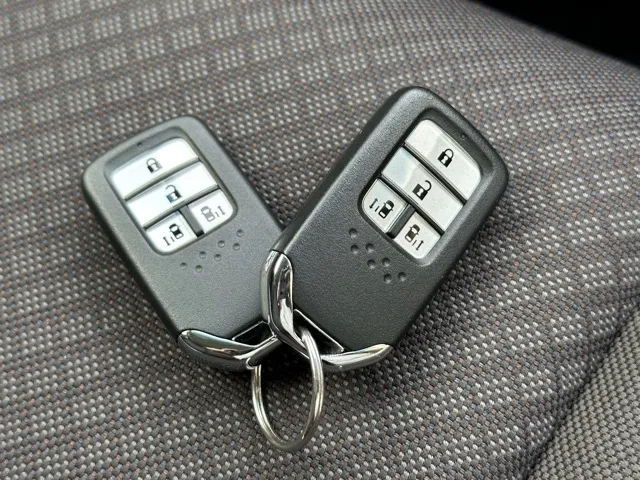 フリード(ホンダ)ハイブリッドG中古車 28