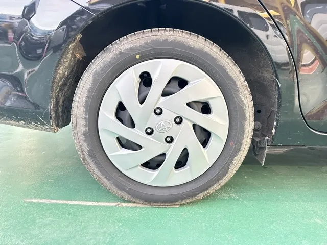 カローラ(トヨタ)ハイブリッドEXレンタＵＰ 11