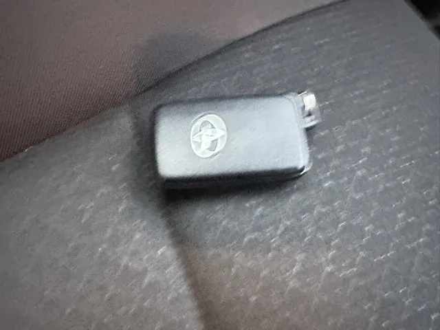 カローラ(トヨタ)ハイブリッドEXレンタＵＰ 16