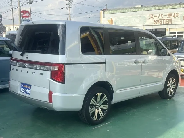 デリカD:5(三菱)Ｐ 8人 ナビ取付PKGⅡ オートステップ付レンタ登録済未使用車 13