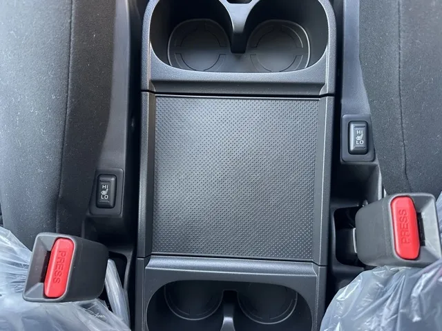 デリカD:5(三菱)Ｐ 8人 ナビ取付PKGⅡ オートステップ付レンタ登録済未使用車 23