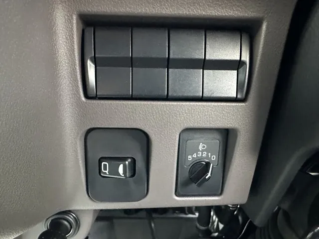 キャンター(三菱)全低床キョウカダンプ ３ｔレンタ登録済未使用車 17