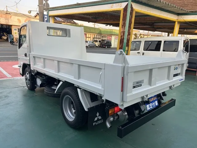 キャンター(三菱)全低床キョウカダンプ ３ｔレンタ登録済未使用車 27