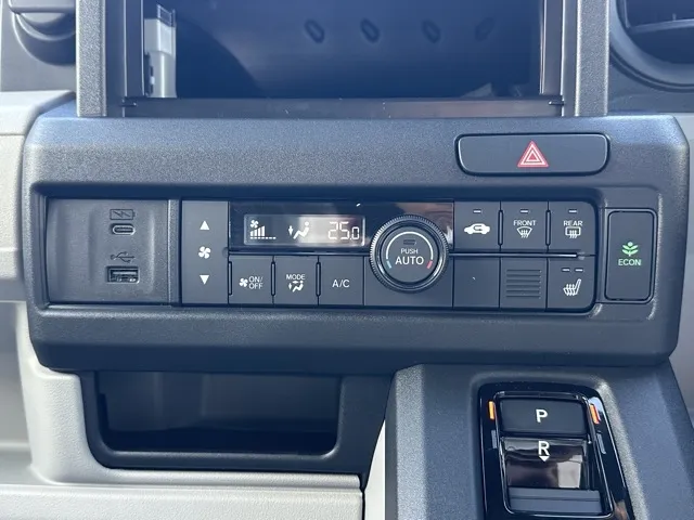 N-VAN(ホンダ)e L4届出済未使用車 14