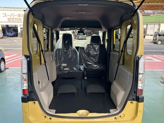 N-VAN(ホンダ)e FUN届出済未使用車 9