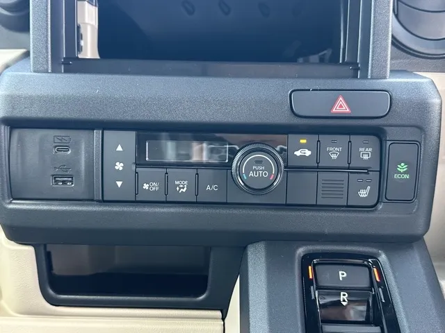 N-VAN(ホンダ)e FUN届出済未使用車 13