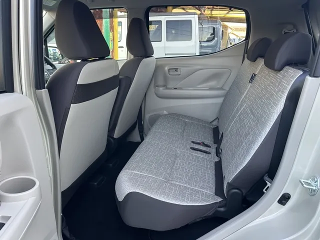 デイズ(ニッサン)Ｘ届出済未使用車 4