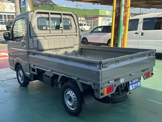 キャリートラック(スズキ)KC 4WD AT届出済未使用車 2