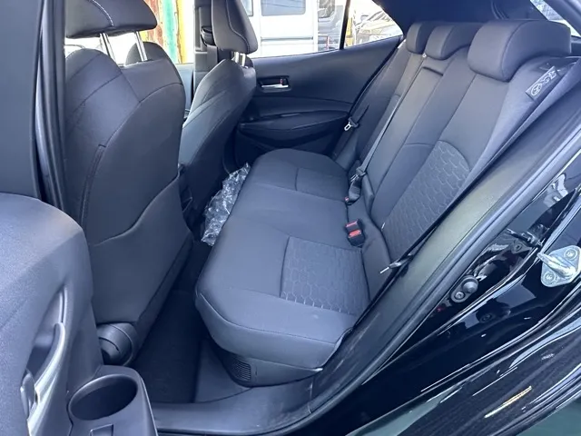 カローラ(トヨタ)ハイブリッドGレンタ登録済未使用 4