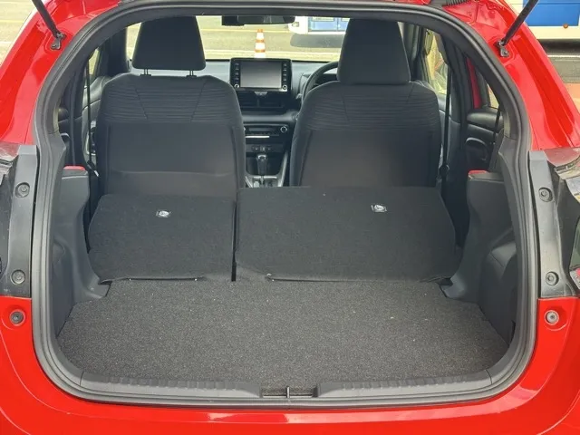 ヤリス(トヨタ)Z中古車 12