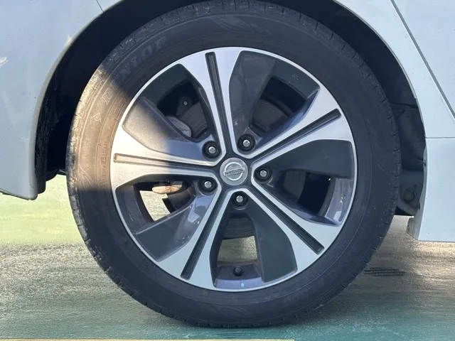 リーフ(ニッサン)Ｘ中古車 10