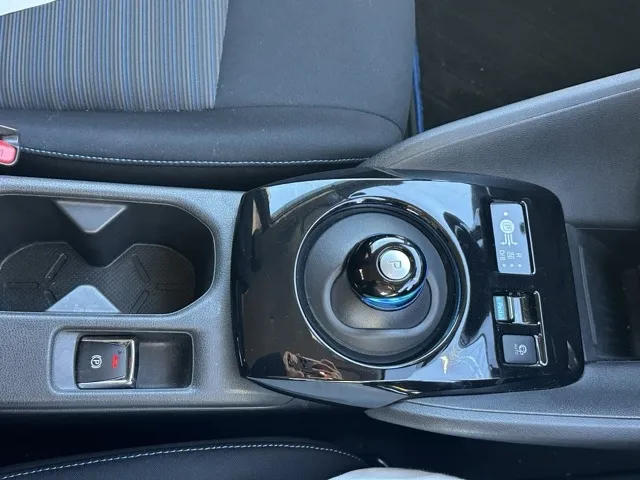 リーフ(ニッサン)Ｘ中古車 18