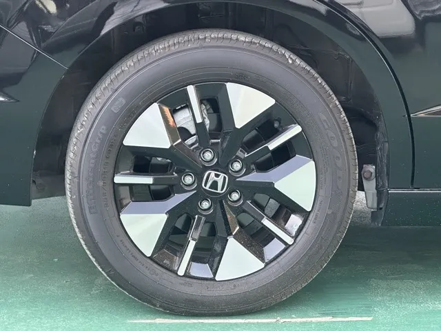 ステップワゴン(ホンダ)エアー 7人中古車 13