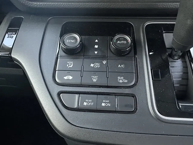 ステップワゴン(ホンダ)エアー 7人中古車 16