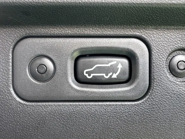 デリカD:5(三菱)Ｐ 8人 ナビ取付PKGⅡレンタＵＰ 10