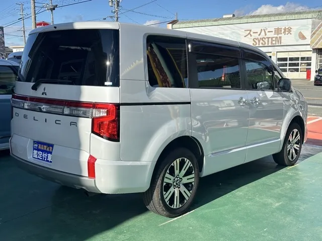 デリカD:5(三菱)Ｐ 8人 ナビ取付PKGⅡレンタＵＰ 11