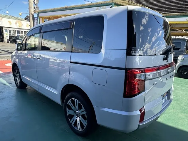 デリカD:5(三菱)Ｐ 8人 ナビ取付PKGⅡレンタＵＰ 2