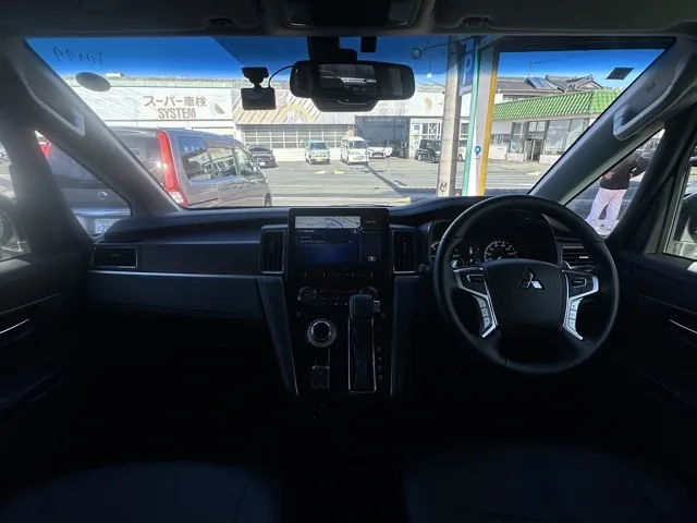 デリカD:5(三菱)Ｐ 8人 ナビ取付PKGⅡレンタＵＰ 6