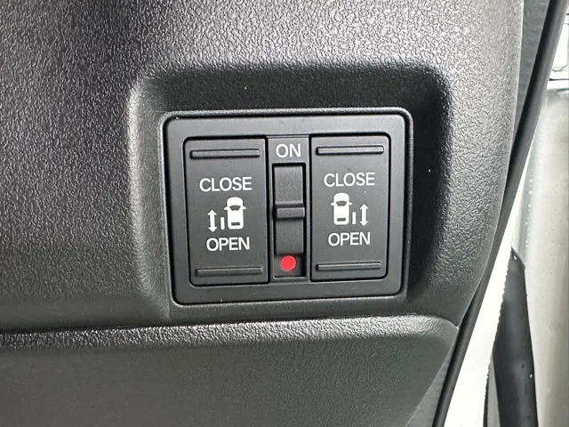 N-BOX(ホンダ)N-BOXカスタムターボ届出済未使用車 15