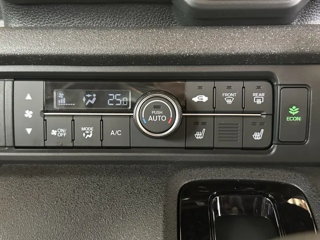 N-BOX(ホンダ)N-BOXカスタムターボ届出済未使用車 23