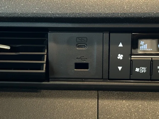 N-BOX(ホンダ)N-BOXカスタムターボ届出済未使用車 20