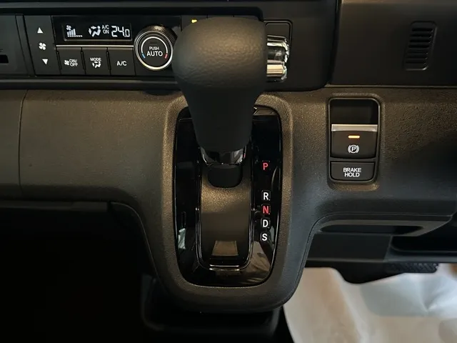 N-BOX(ホンダ)N-BOXカスタムターボ届出済未使用車 21