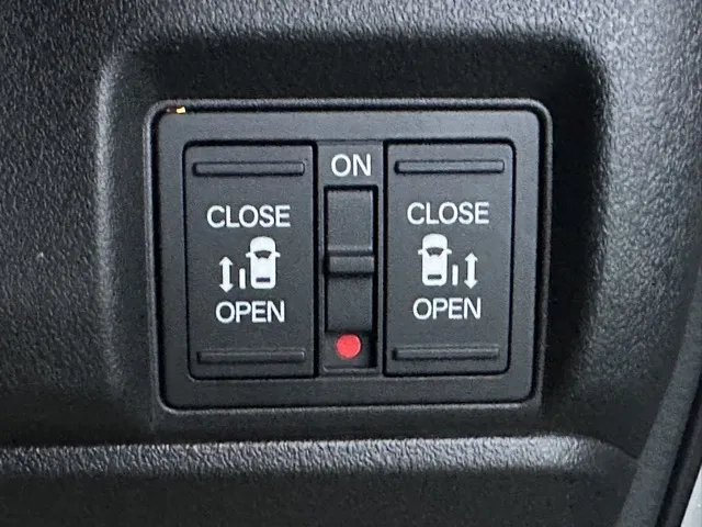 N-BOX(ホンダ)N-BOXカスタムターボ届出済未使用車 15