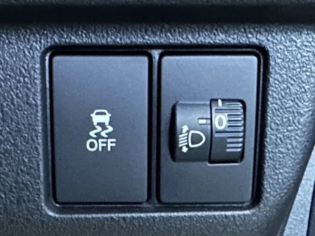 N-BOX(ホンダ)N-BOXカスタムターボ届出済未使用車 16