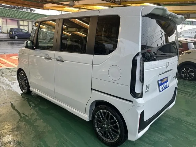 N-BOX(ホンダ)N-BOXカスタムターボ届出済未使用車 2