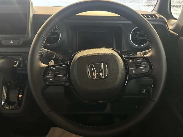 N-BOX(ホンダ)N-BOXカスタムターボ届出済未使用車 6