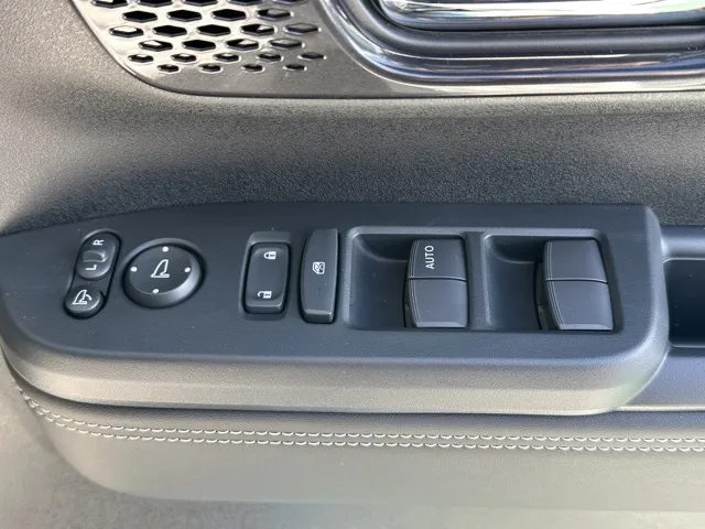 N-BOX(ホンダ)N-BOXカスタム コーディネートスタイル届出済未使用車 14