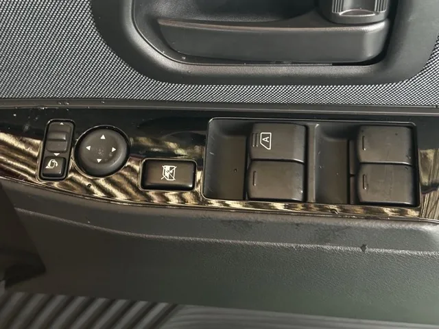 サクラ(ニッサン)X中古車 12