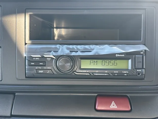 キャンター(三菱)全低床 平ボディ ２ｔ登録済未使用車 20