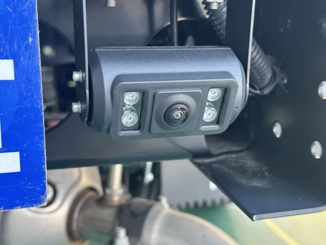 キャンター(三菱)全低床 平ボディ ２ｔ登録済未使用車 8