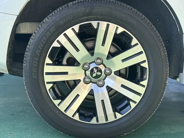 デリカD:5(三菱)Ｐ 8人 ナビ取付PKGⅡレンタＵＰ 10