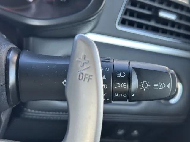 デリカD:5(三菱)Ｐ 8人 ナビ取付PKGⅡレンタＵＰ 25