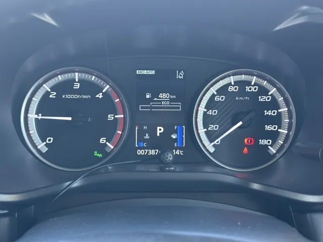 デリカD:5(三菱)Ｐ 8人 ナビ取付PKGⅡレンタＵＰ 26