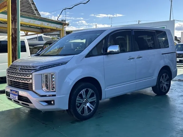 デリカD:5(三菱)Ｐ 8人 ナビ取付PKGⅡレンタＵＰ 1