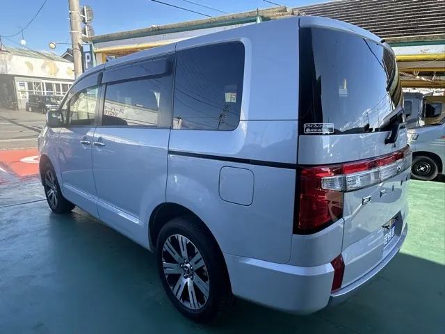 デリカD:5(三菱)Ｐ 8人 ナビ取付PKGⅡレンタＵＰ 2