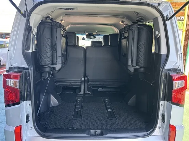 デリカD:5(三菱)Ｐ 8人 ナビ取付PKGⅡレンタＵＰ 7