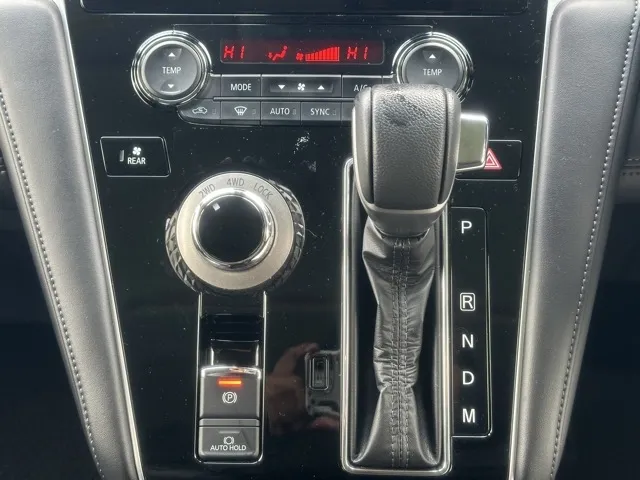 デリカD:5(三菱)Ｐ 8人 ナビ取付PKGⅡレンタＵＰ 15