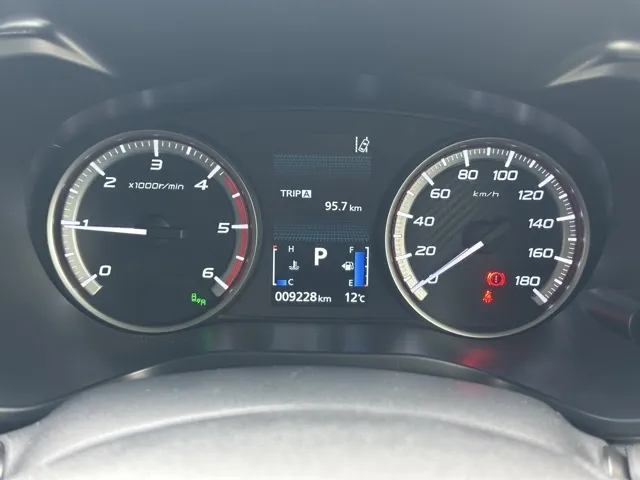 デリカD:5(三菱)Ｐ 8人 ナビ取付PKGⅡレンタＵＰ 26