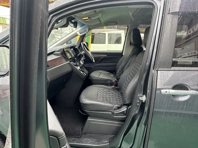 デリカD:5(三菱)Ｐ 8人 ナビ取付PKGⅡレンタＵＰ 3