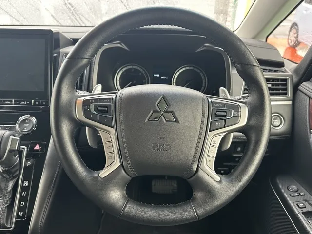 デリカD:5(三菱)Ｐ 8人 ナビ取付PKGⅡレンタＵＰ 7