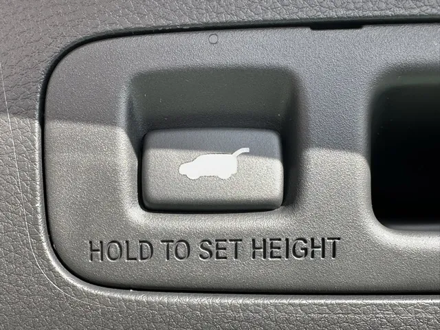 ステップワゴン(ホンダ)e・HEVスパーダ 7人登録済未使用車 17