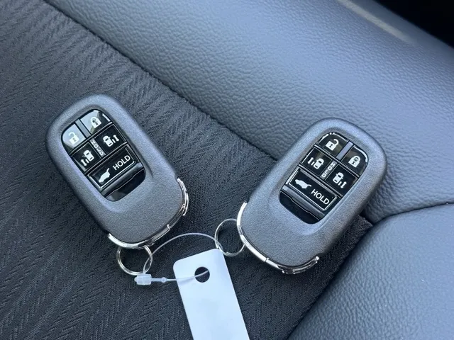 ステップワゴン(ホンダ)e・HEVスパーダ 7人登録済未使用車 28