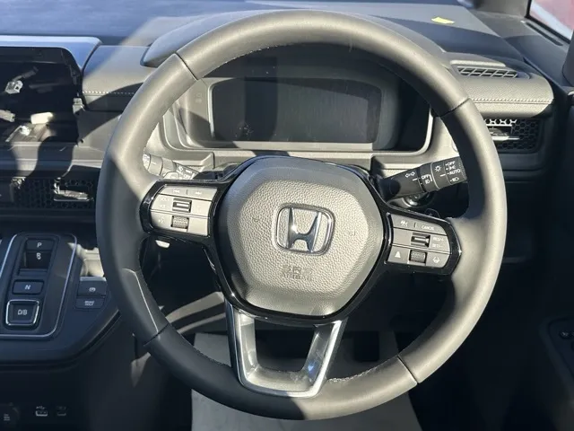 ステップワゴン(ホンダ)e・HEVスパーダ 7人登録済未使用車 7
