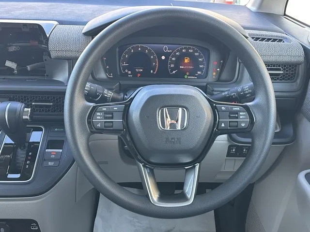 ステップワゴン(ホンダ)エアー 7人登録済未使用車 10